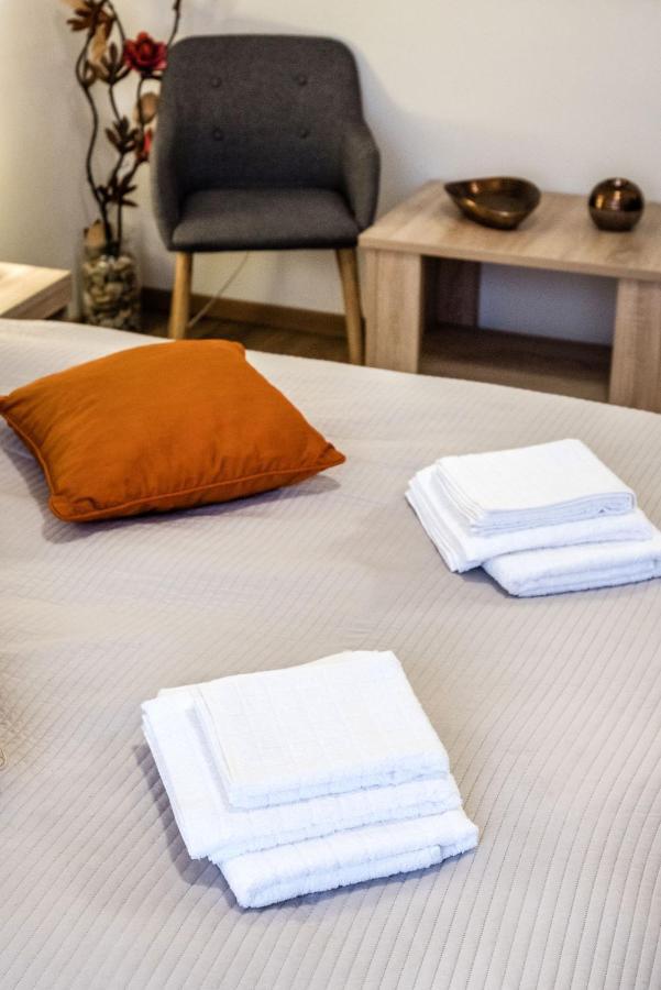 Downtown Charm With Balcony And Garden View Appartement Budapest