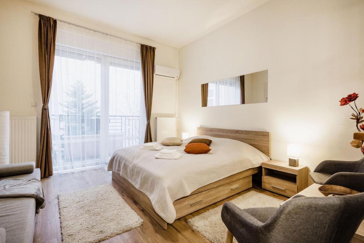 Appartement Downtown Charm With Balcony And Garden View Budapest