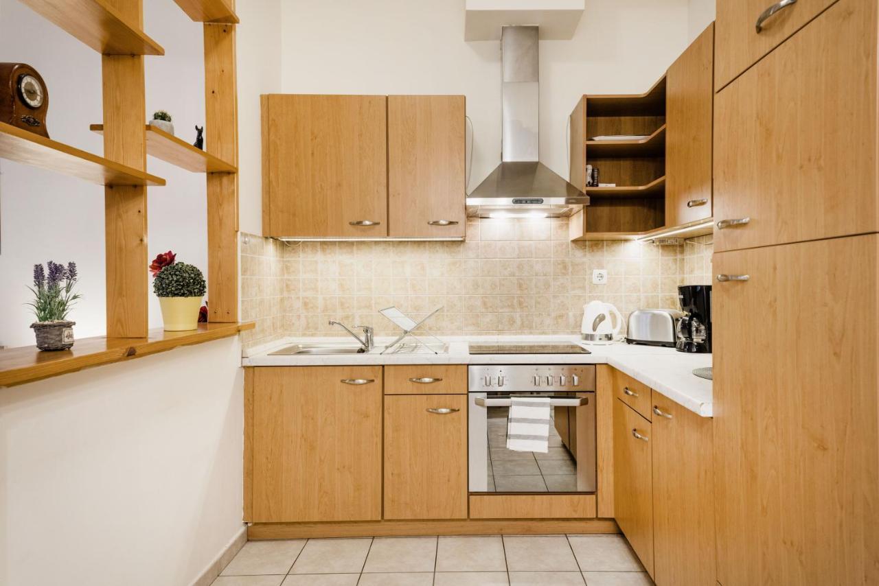Downtown Charm With Balcony And Garden View Appartement Budapest